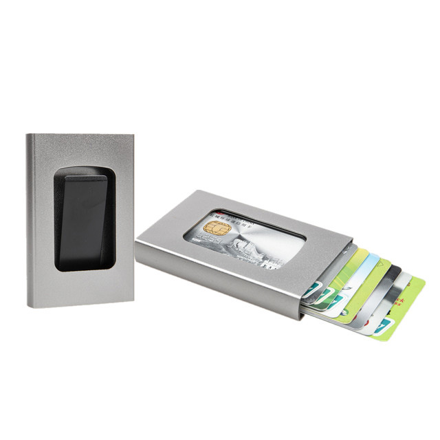 Vyplatí se blokovací peněženka RFID?